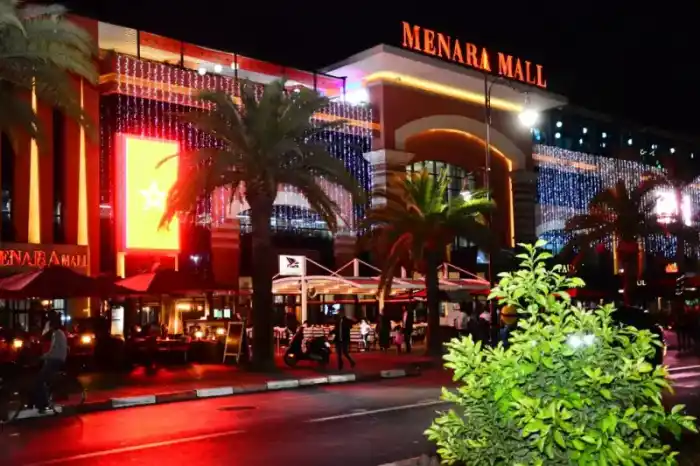 Shopping & Leisure